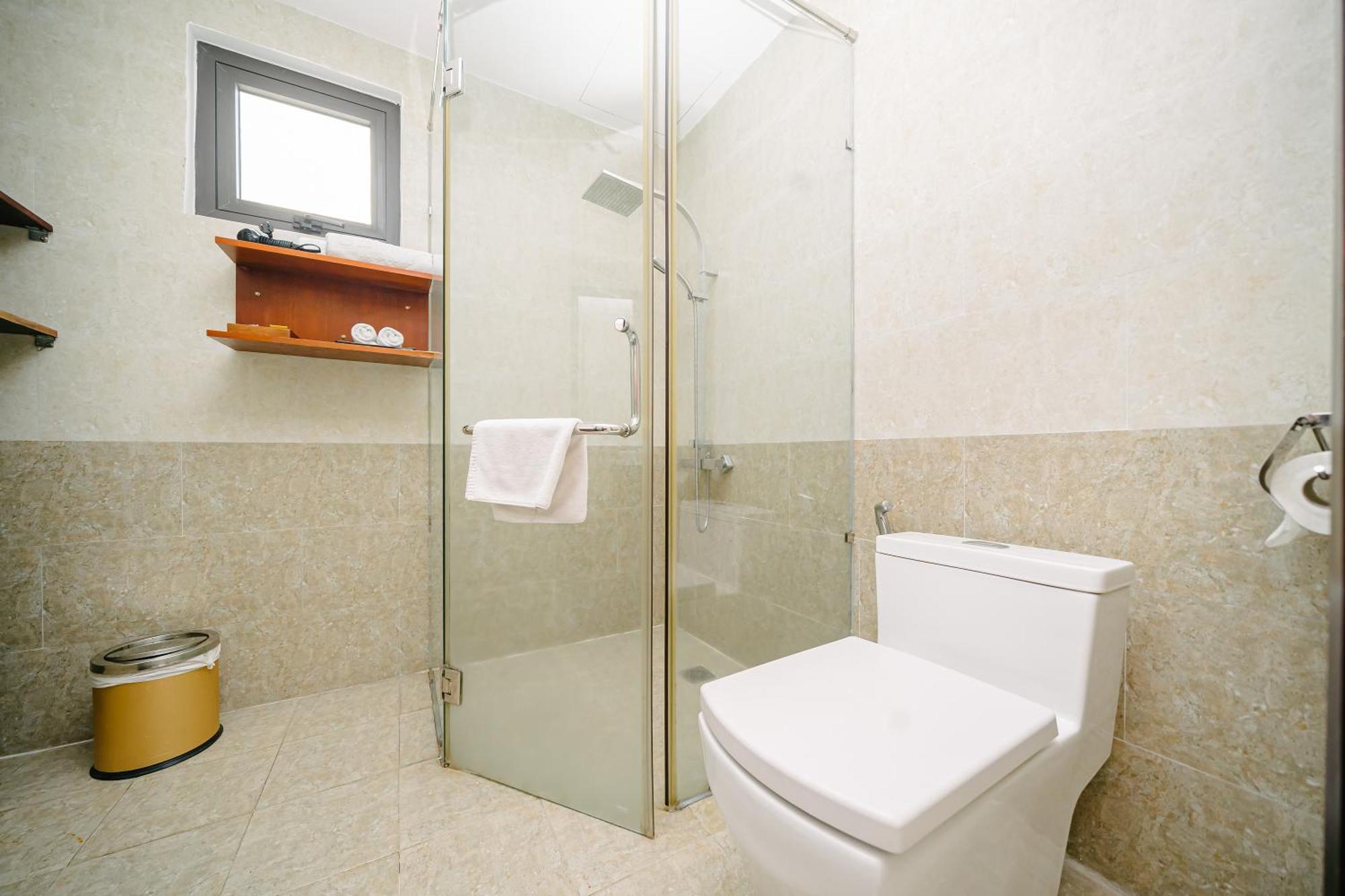 Gemma Hotel & Apartment Near Dragon Bridge Danang Room photo